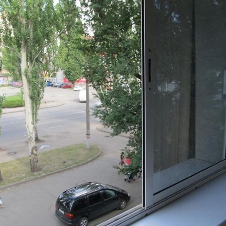 Апартаменты В Центре Металлургов 27 Kr Apartments 克里沃罗格 外观 照片